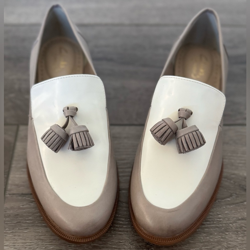 Clark’s Somerset Taylor Cinderella Loafer Tassels Gray/White Leather Womens 7.5M - Picture 4 of 16
